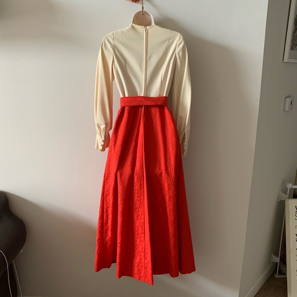 Vintage 60s High Neck Formal pleated Maxi Dress (q - Picture 9 of 9